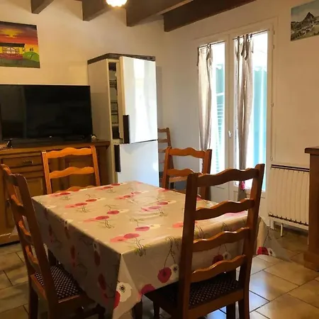 Maison Spacieuse A Avec Jardin Casa de Férias